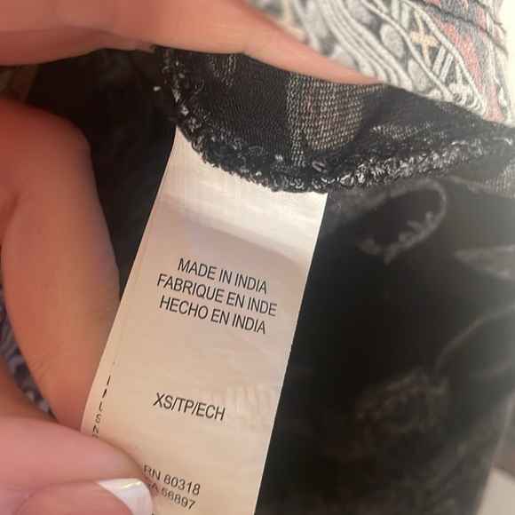 Lucky Brand floral XS top​ - Picture 4 of 5